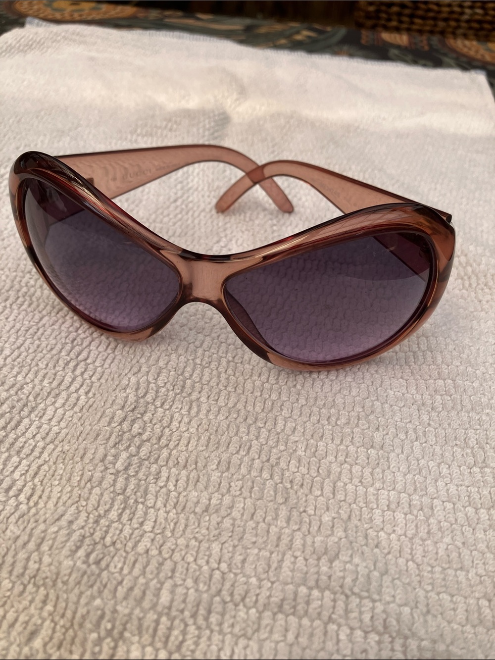Gucci Rose Color Oversized Sunglasses